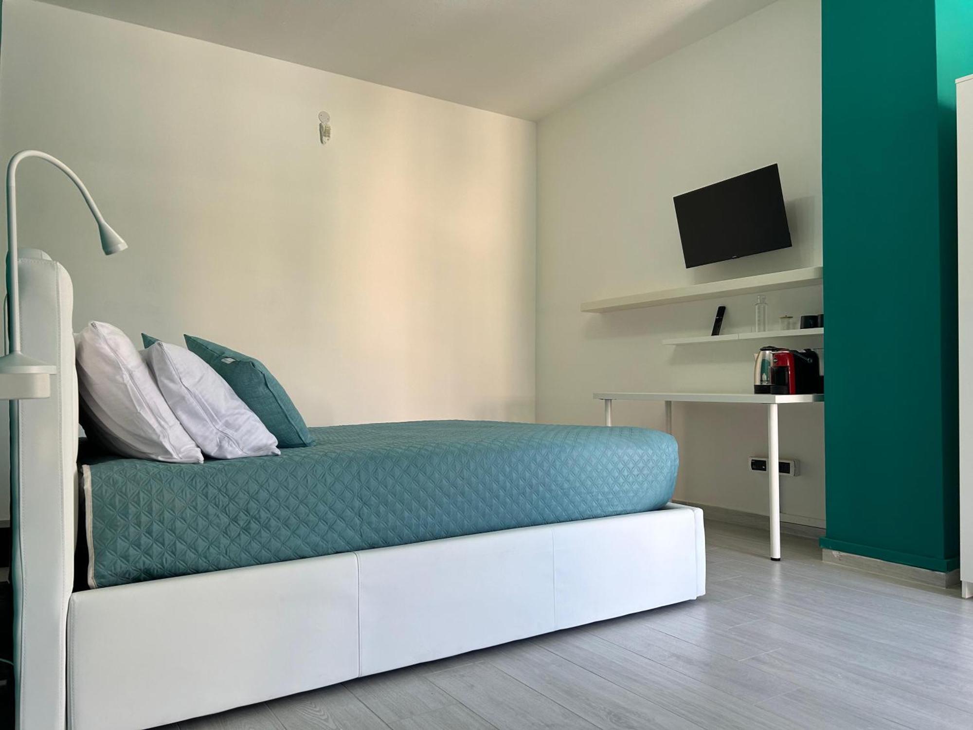 Bed And Breakfast Villa Teis Quartu Sant'Elena Exterior photo