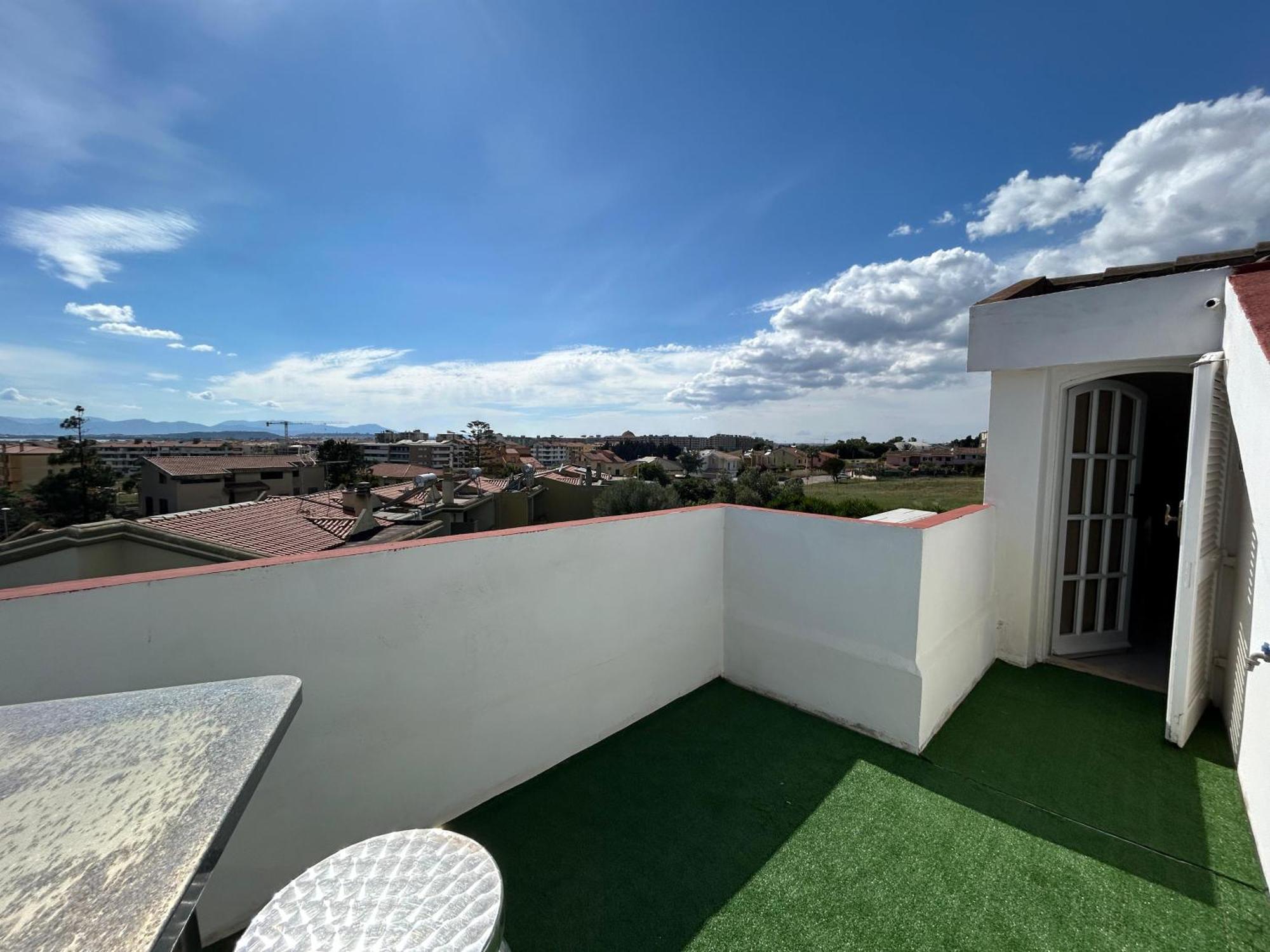 Bed And Breakfast Villa Teis Quartu Sant'Elena Exterior photo